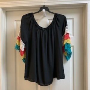 FESTIVE BOUTIQUE TOP WITH LACE SLEEVES
